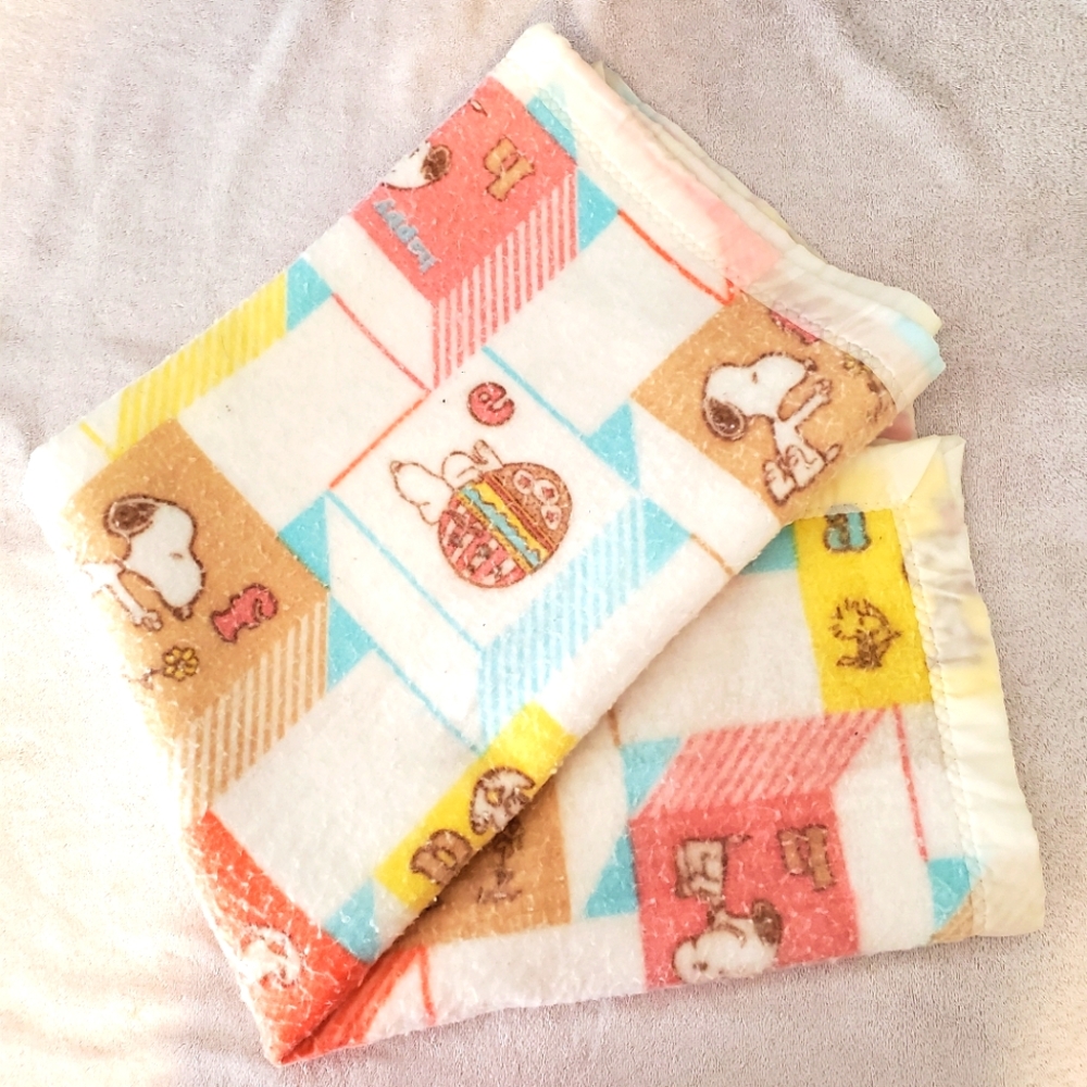 Snoopy Baby Blanket Satin Edge Fleece Snoopy Woodstock